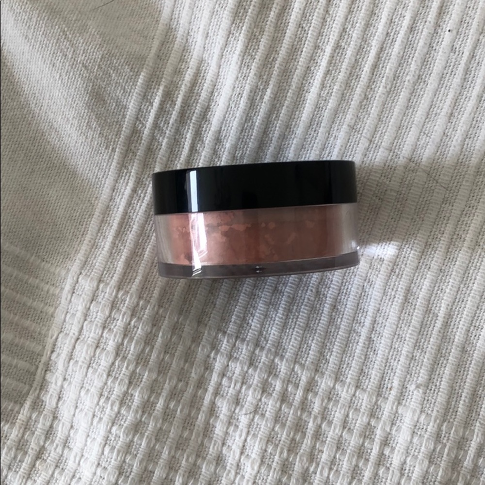 STUDIOMAKEUP Luminous Loose Blush